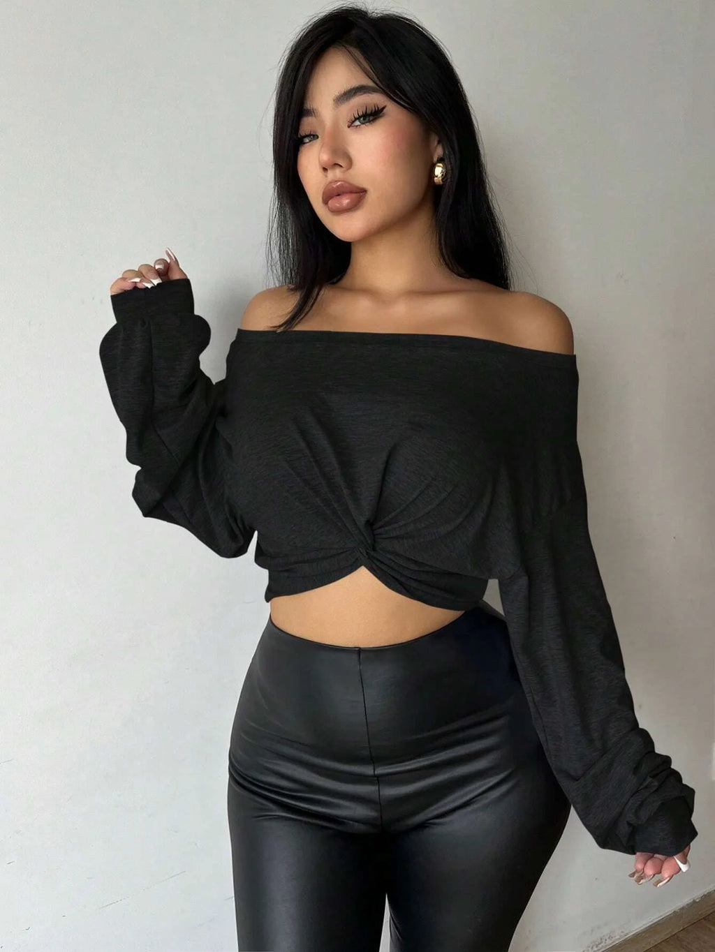 Women's Off-Shoulder One-Shoulder Collar Front-Tie Short Top