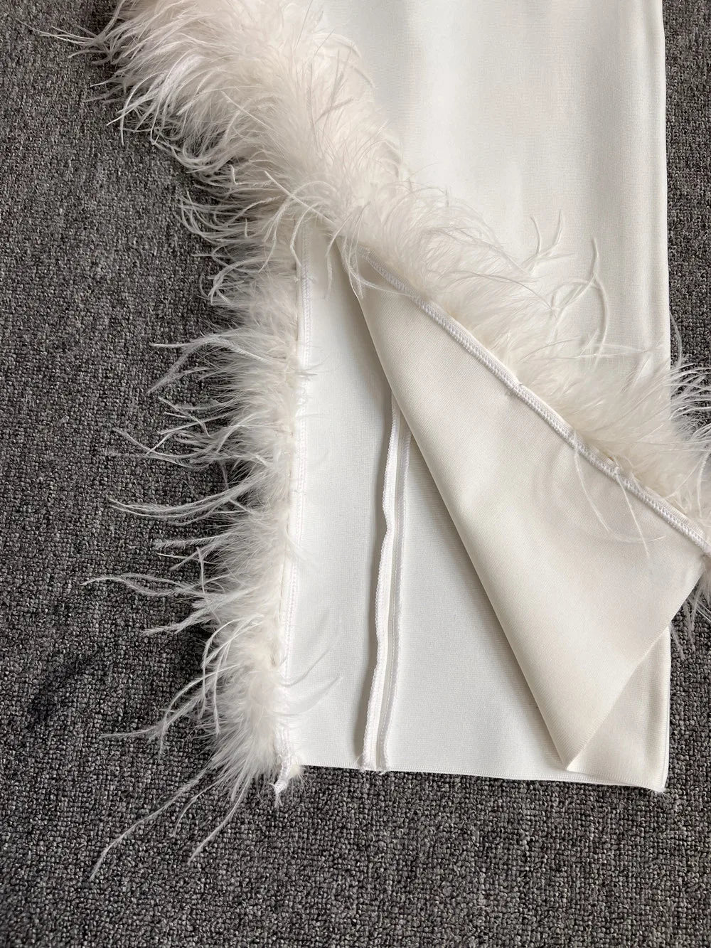 New Women Sexy Strapless Black White Feather Midi Bandage Dress 2026 Split Knitted Elegant Evening Bodycon Party Dress