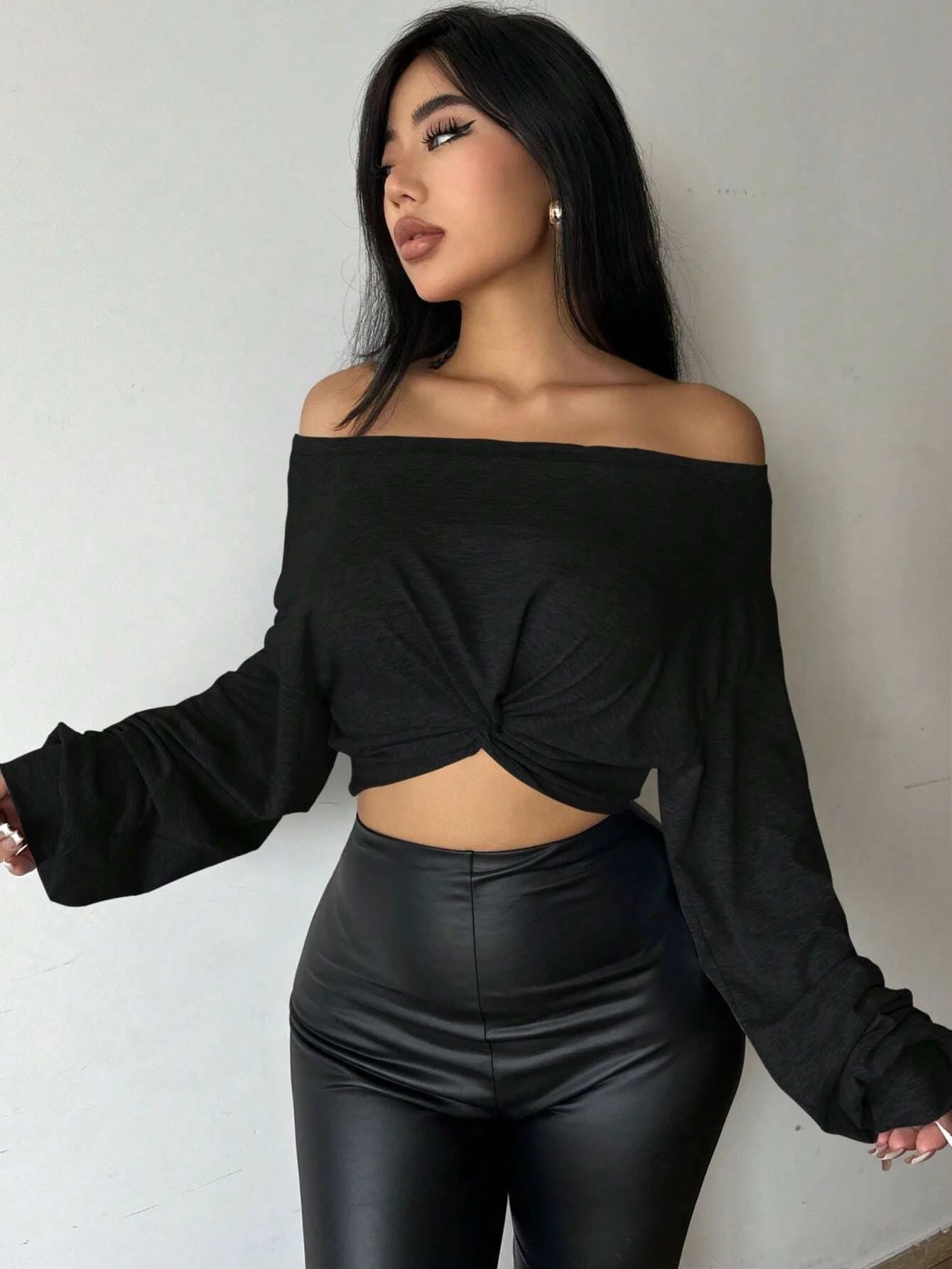 Women's Off-Shoulder One-Shoulder Collar Front-Tie Short Top